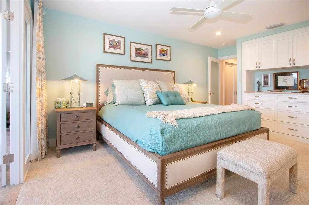 待售: $849,000 (2 贝兹, 2 浴室, 1460 平方英尺)