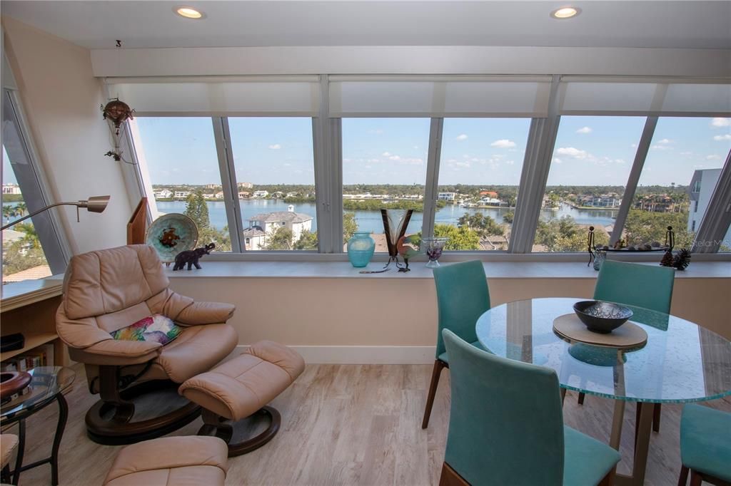 待售: $849,000 (2 贝兹, 2 浴室, 1460 平方英尺)