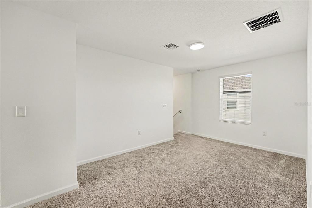 На продажу: $360,000 (5 спален, 2 ванн, 2590 Квадратных фут)