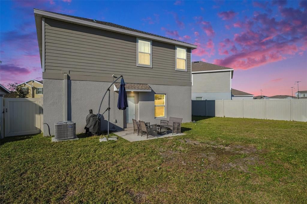 На продажу: $360,000 (5 спален, 2 ванн, 2590 Квадратных фут)