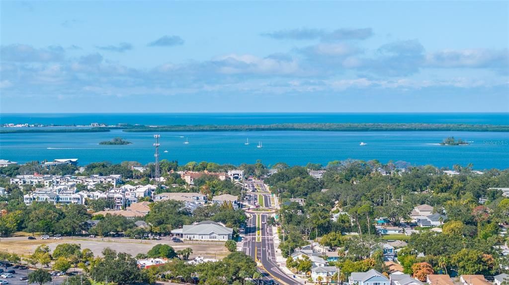 For Sale: $146,000 (1 beds, 1 baths, 725 Square Feet)