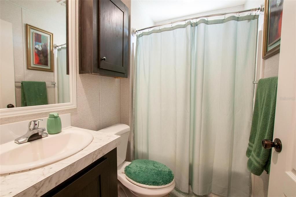 For Sale: $350,000 (2 beds, 2 baths, 960 Square Feet)