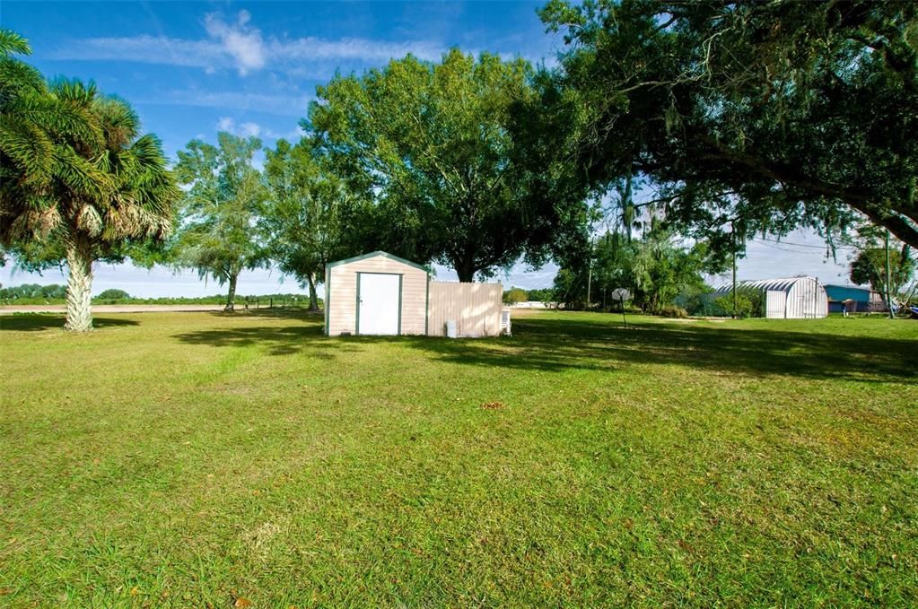 For Sale: $350,000 (2 beds, 2 baths, 960 Square Feet)