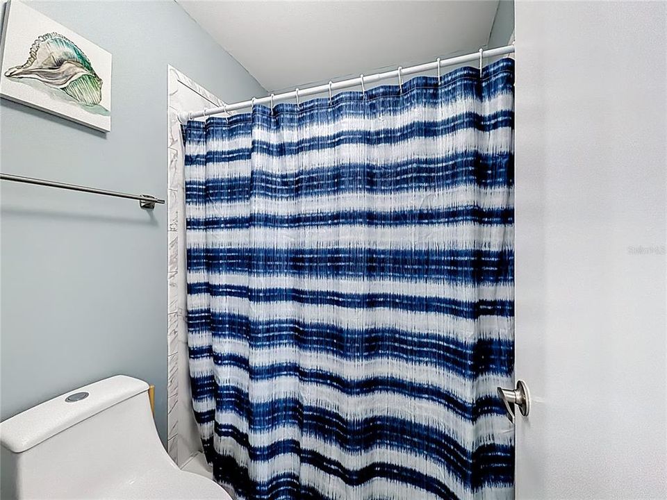 Activo con contrato: $225,000 (2 camas, 2 baños, 1035 Pies cuadrados)