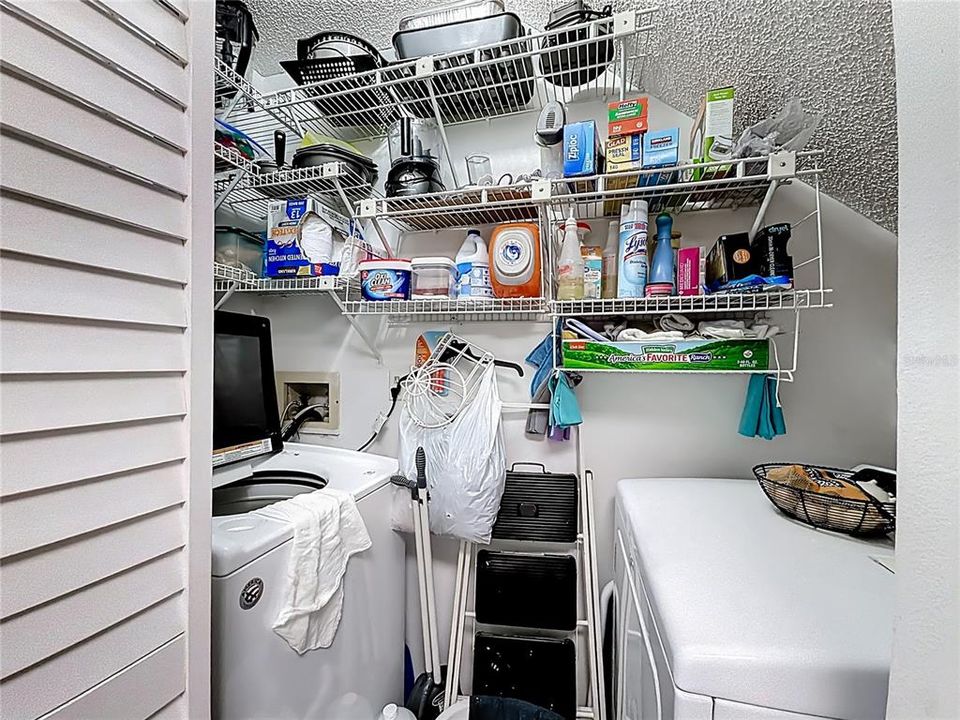 Activo con contrato: $225,000 (2 camas, 2 baños, 1035 Pies cuadrados)