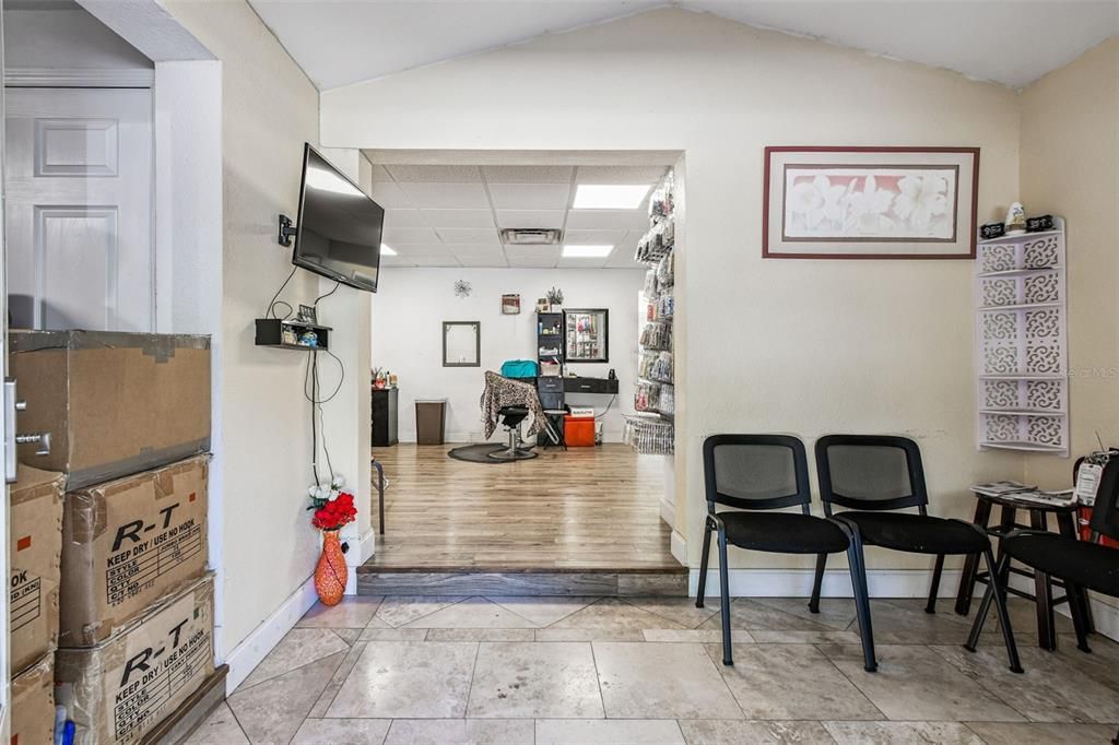 待售: $395,000 (0 贝兹, 0 浴室, 1304 平方英尺)