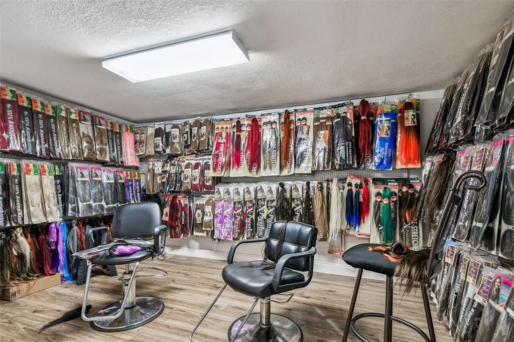 待售: $395,000 (0 贝兹, 0 浴室, 1304 平方英尺)