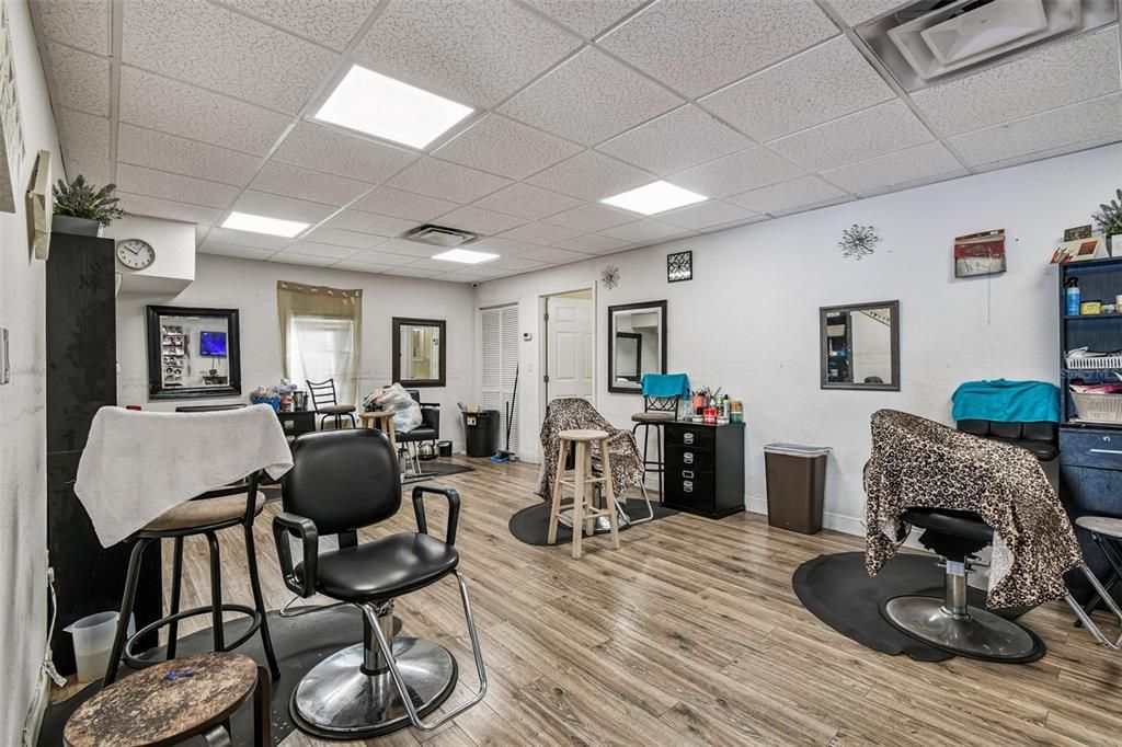 待售: $395,000 (0 贝兹, 0 浴室, 1304 平方英尺)