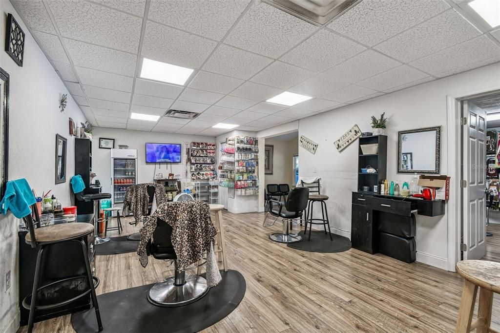 待售: $395,000 (0 贝兹, 0 浴室, 1304 平方英尺)