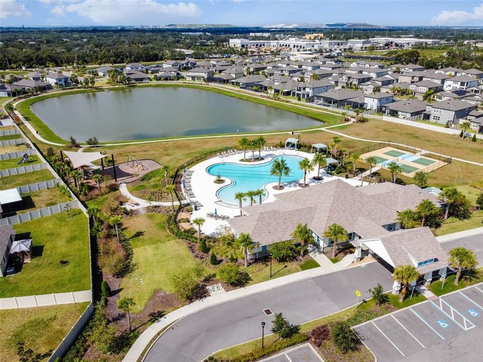 待售: $550,000 (4 贝兹, 3 浴室, 2538 平方英尺)