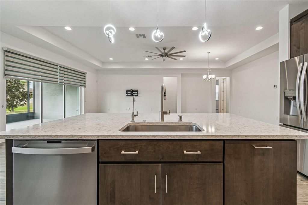 待售: $550,000 (4 贝兹, 3 浴室, 2538 平方英尺)