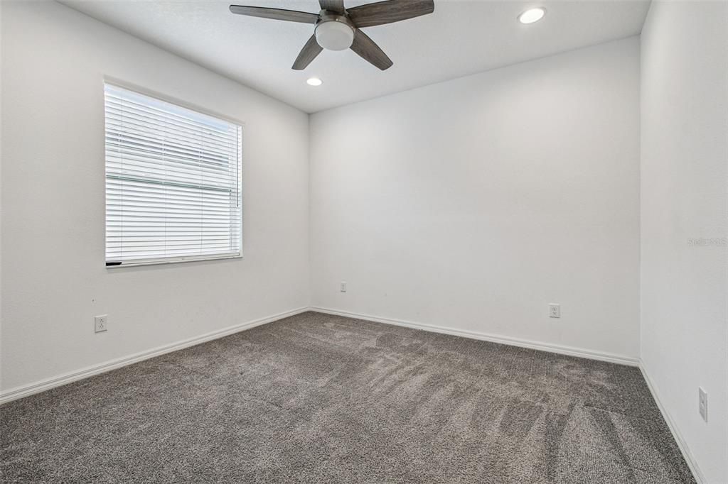 待售: $550,000 (4 贝兹, 3 浴室, 2538 平方英尺)