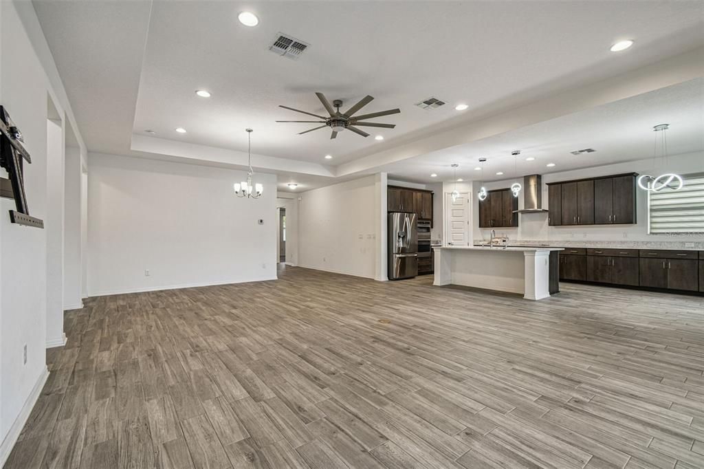 待售: $550,000 (4 贝兹, 3 浴室, 2538 平方英尺)