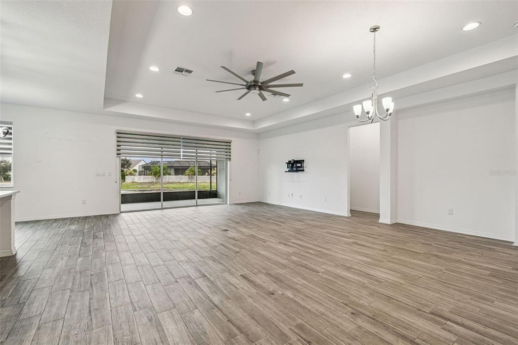 待售: $550,000 (4 贝兹, 3 浴室, 2538 平方英尺)