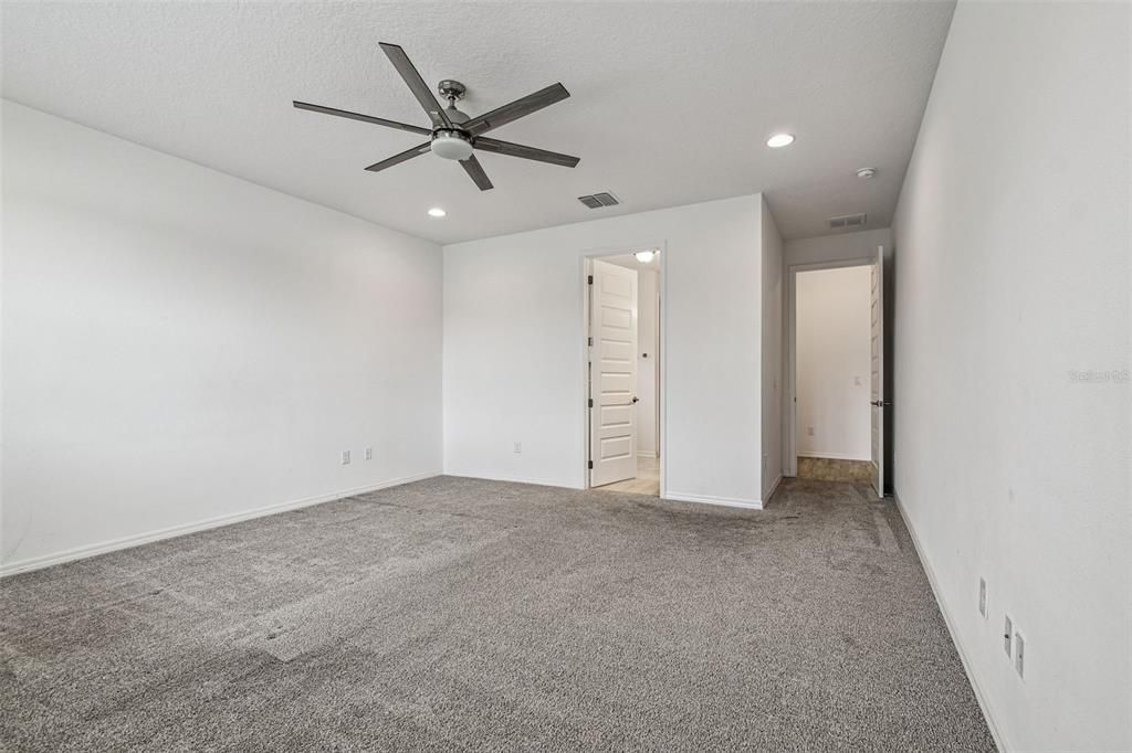 待售: $550,000 (4 贝兹, 3 浴室, 2538 平方英尺)