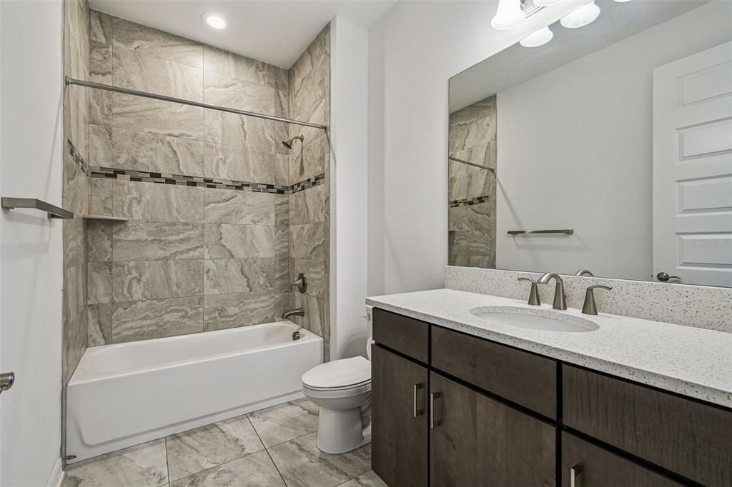 待售: $550,000 (4 贝兹, 3 浴室, 2538 平方英尺)