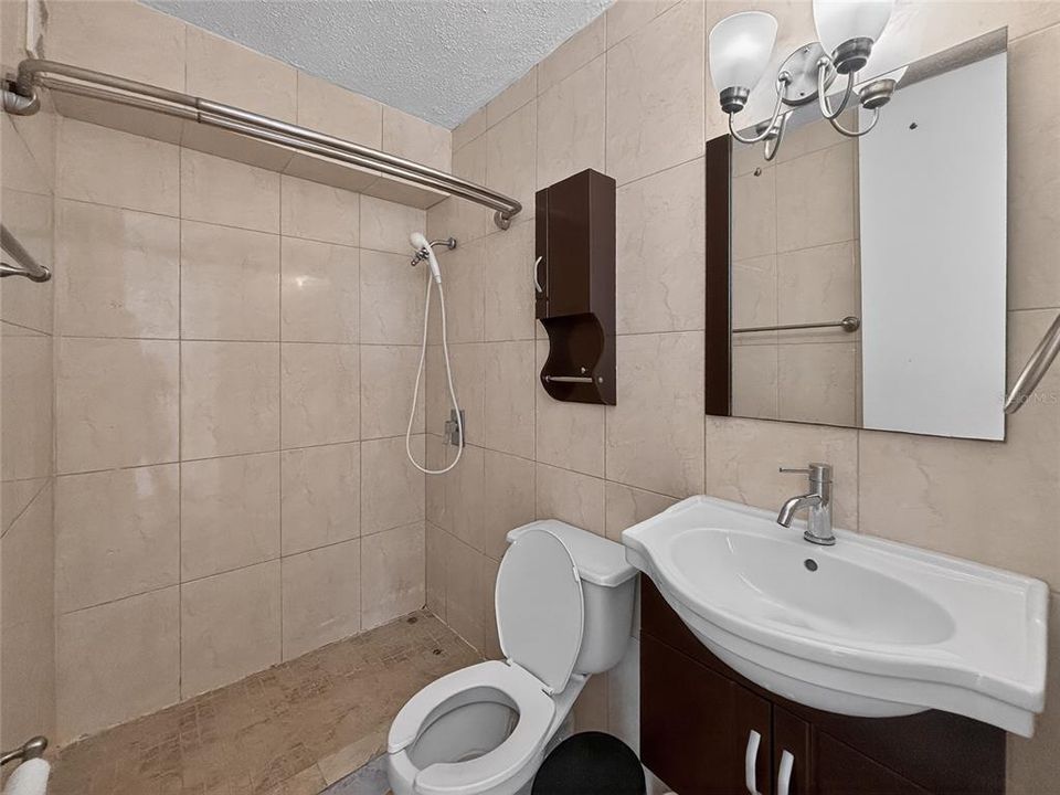 For Sale: $325,000 (2 beds, 2 baths, 540 Square Feet)