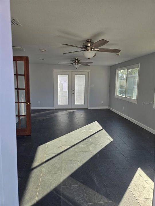 For Sale: $325,000 (2 beds, 2 baths, 1755 Square Feet)