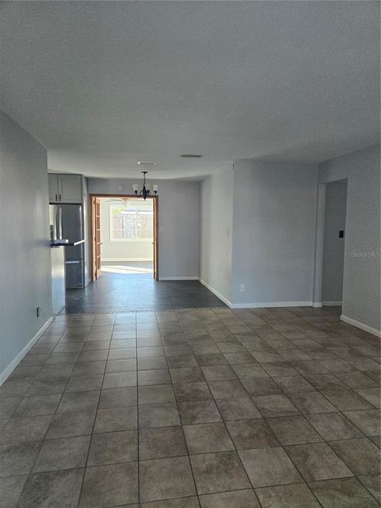 For Sale: $325,000 (2 beds, 2 baths, 1755 Square Feet)