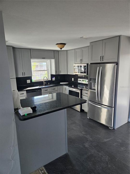 For Sale: $325,000 (2 beds, 2 baths, 1755 Square Feet)