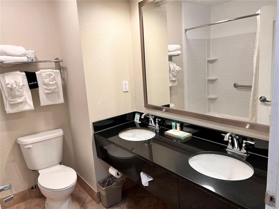 For Sale: $49,500 (1 beds, 1 baths, 342 Square Feet)