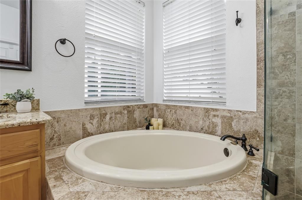 待售: $749,999 (4 贝兹, 3 浴室, 2211 平方英尺)