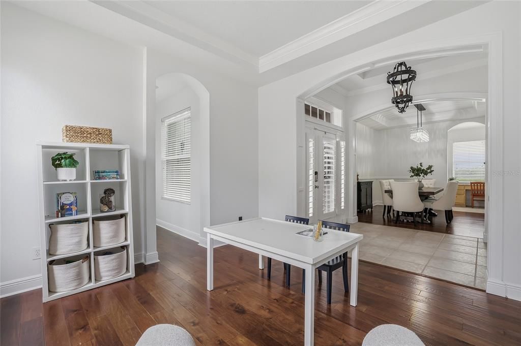 待售: $749,999 (4 贝兹, 3 浴室, 2211 平方英尺)