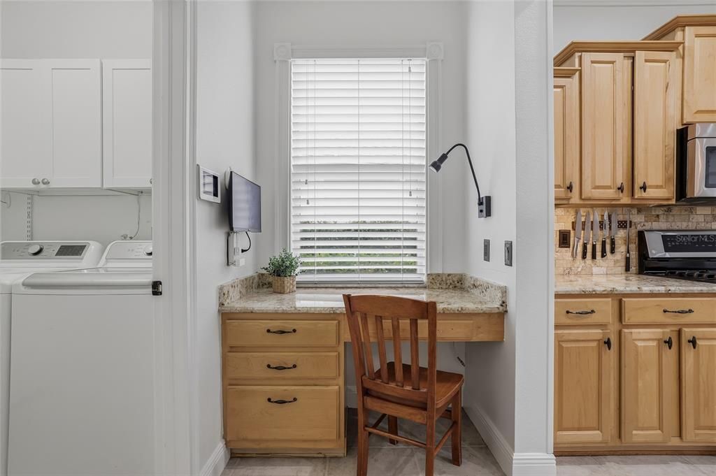 待售: $749,999 (4 贝兹, 3 浴室, 2211 平方英尺)