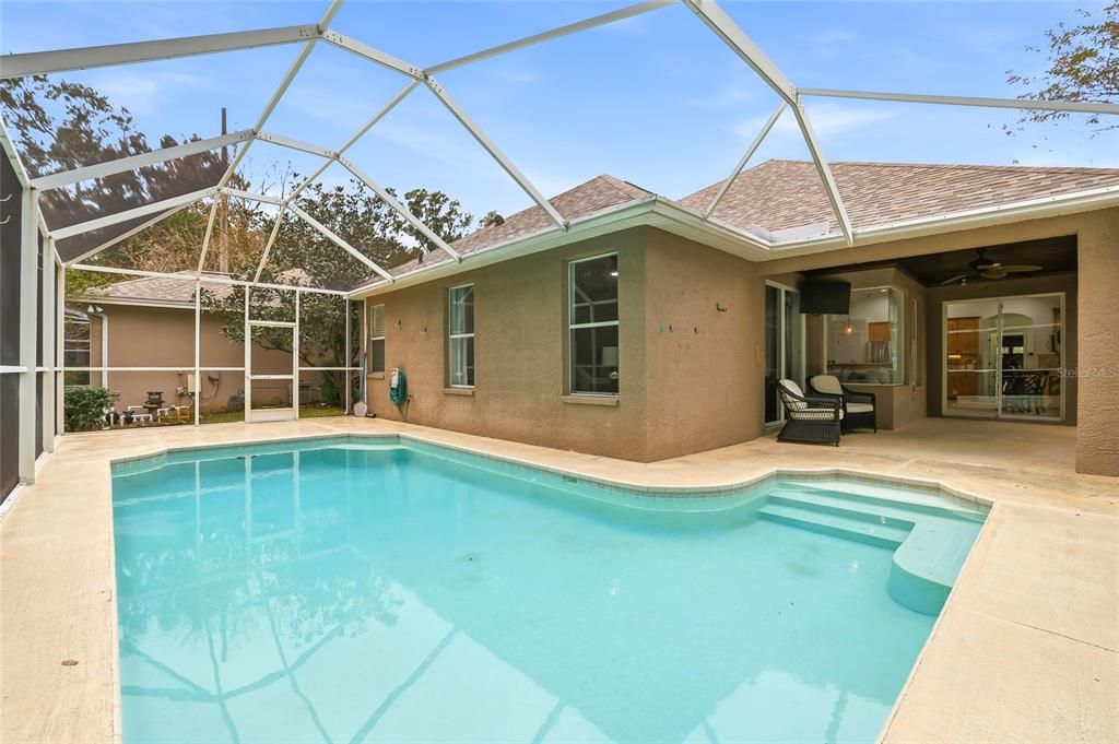 待售: $749,999 (4 贝兹, 3 浴室, 2211 平方英尺)