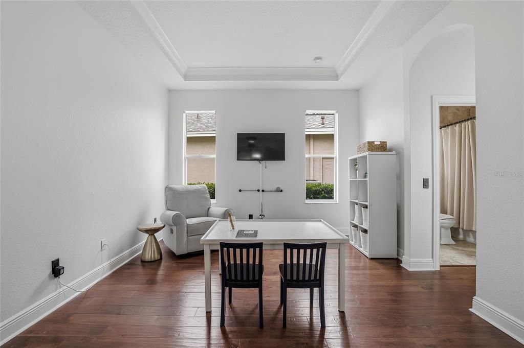 待售: $749,999 (4 贝兹, 3 浴室, 2211 平方英尺)