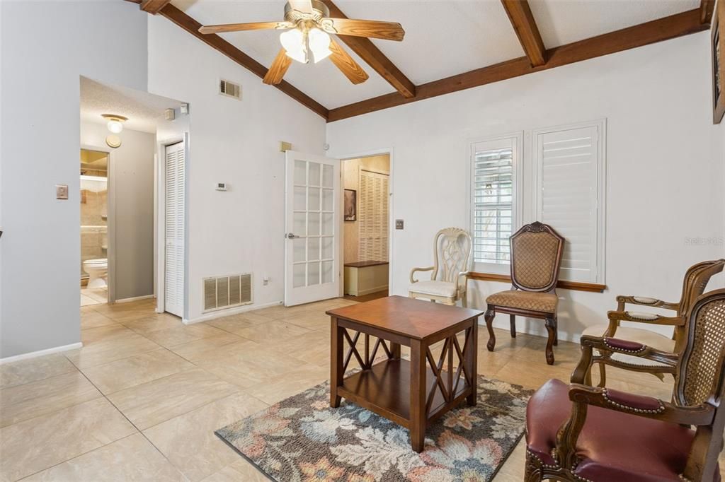 待售: $320,000 (3 贝兹, 2 浴室, 1138 平方英尺)