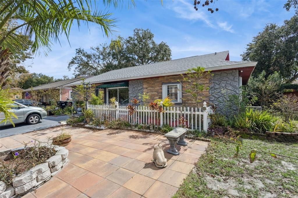 待售: $320,000 (3 贝兹, 2 浴室, 1138 平方英尺)