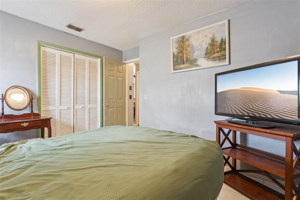 待售: $320,000 (3 贝兹, 2 浴室, 1138 平方英尺)