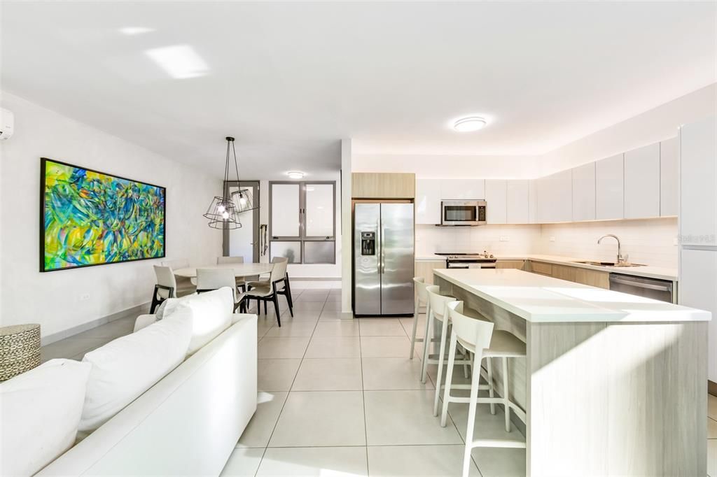 В аренду: $5,500 (3 спален, 2 ванн, 2110 Квадратных фут)