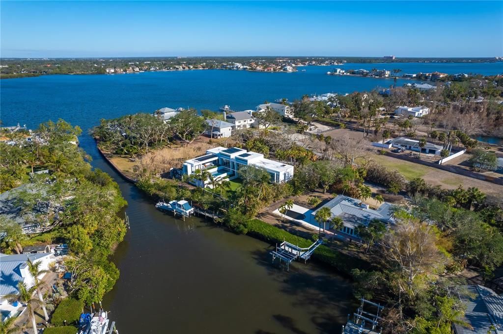 待售: $2,000,000 (0.49 acres)