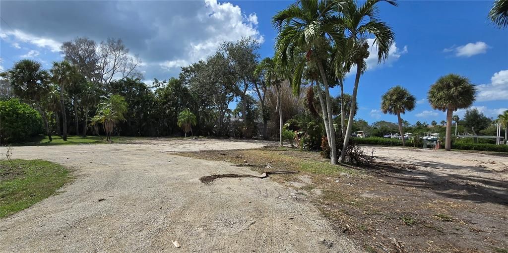 待售: $2,000,000 (0.49 acres)