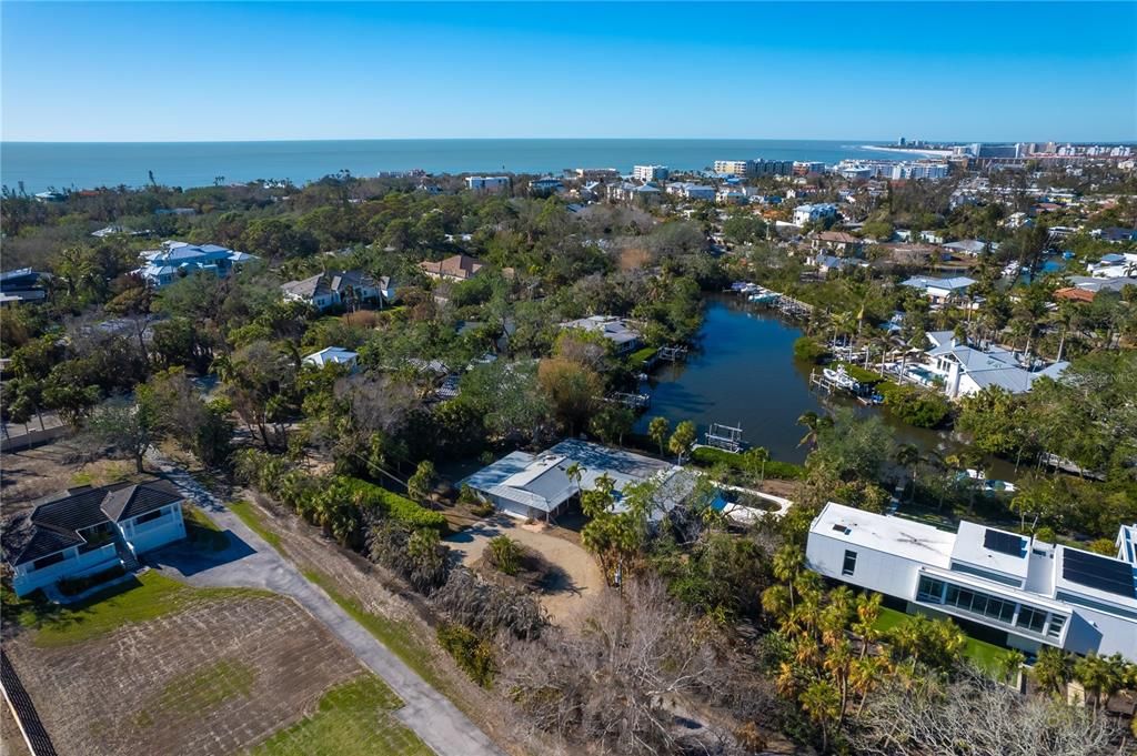 待售: $2,000,000 (0.49 acres)