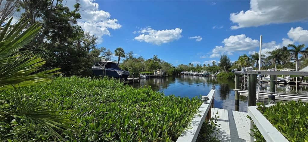 待售: $2,000,000 (0.49 acres)