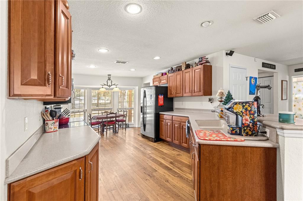 For Sale: $709,900 (3 beds, 2 baths, 2196 Square Feet)