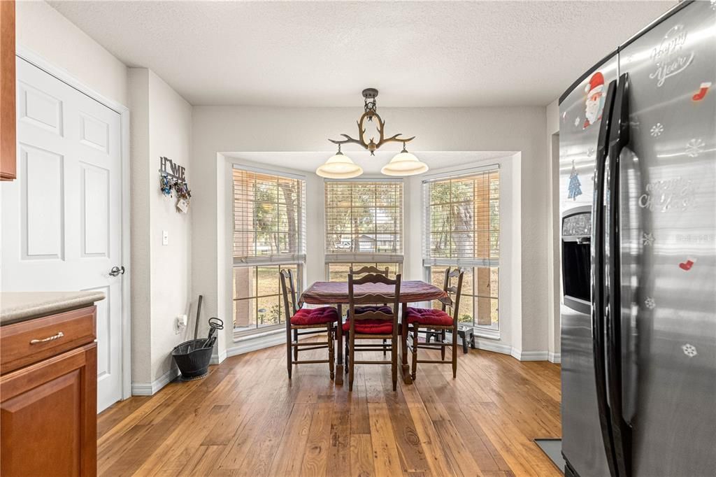 For Sale: $709,900 (3 beds, 2 baths, 2196 Square Feet)