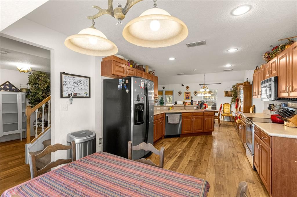 For Sale: $709,900 (3 beds, 2 baths, 2196 Square Feet)