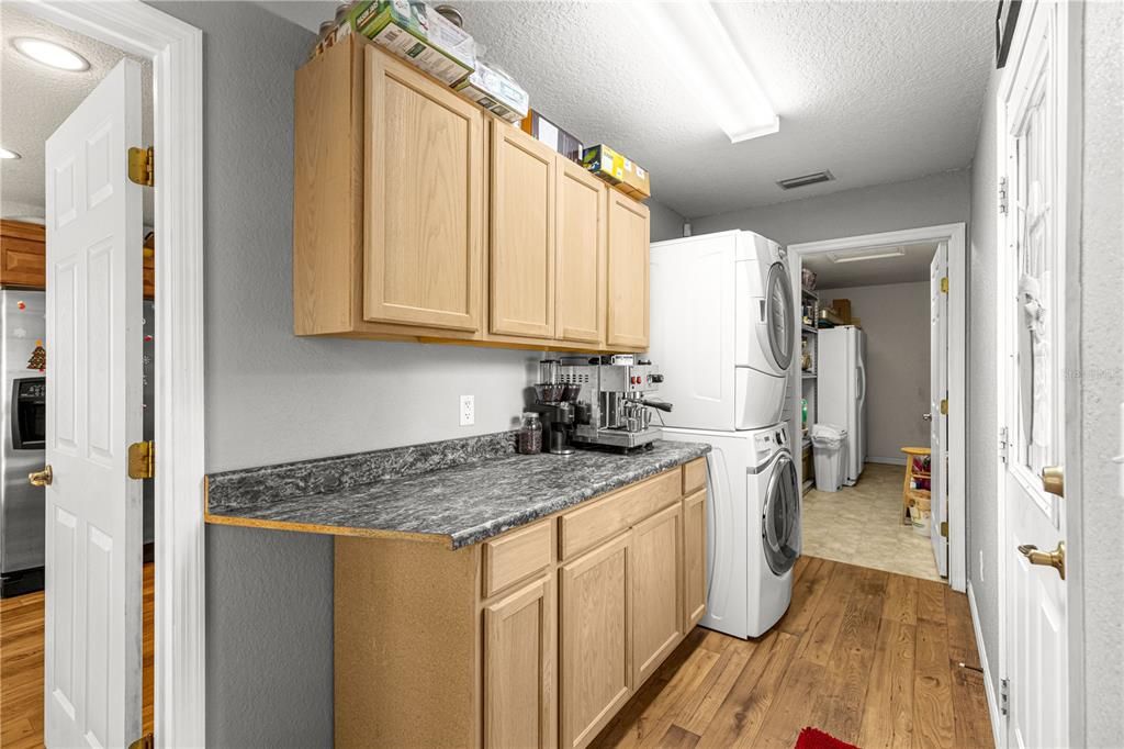 For Sale: $709,900 (3 beds, 2 baths, 2196 Square Feet)