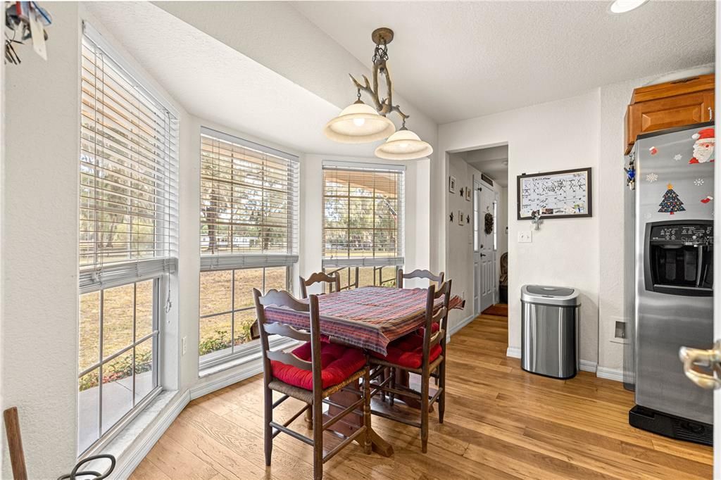 For Sale: $709,900 (3 beds, 2 baths, 2196 Square Feet)