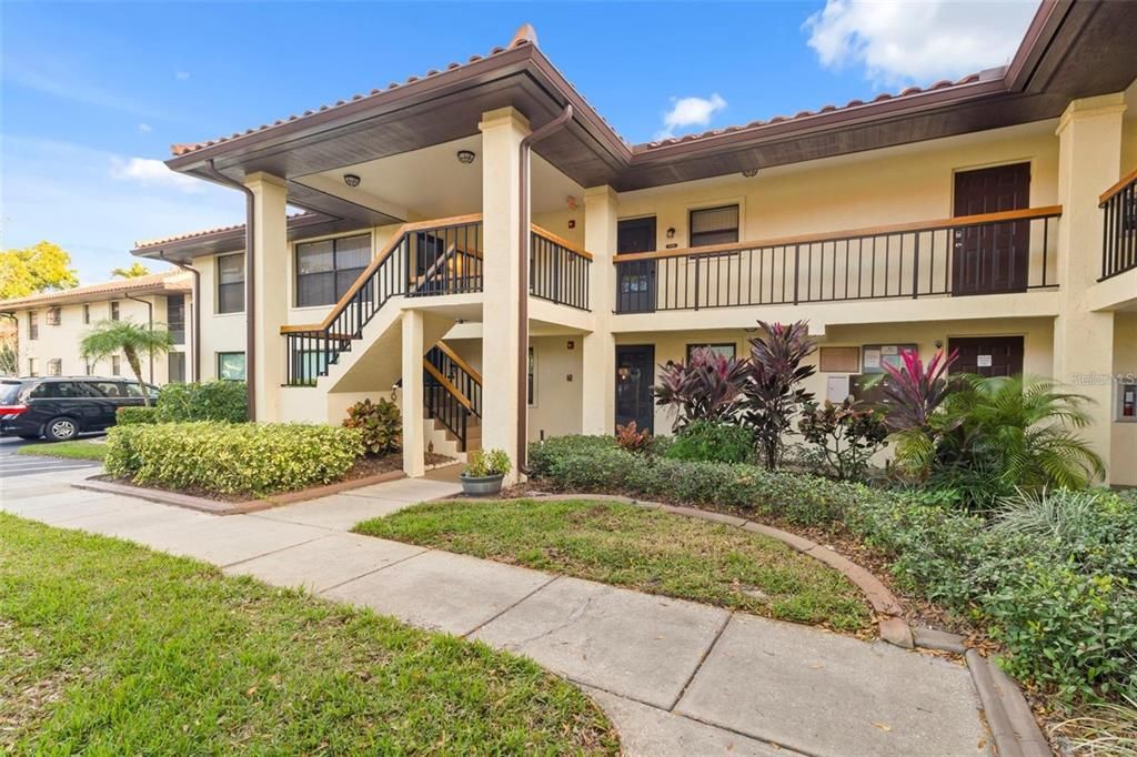 For Rent: $2,100 (2 beds, 2 baths, 1100 Square Feet)