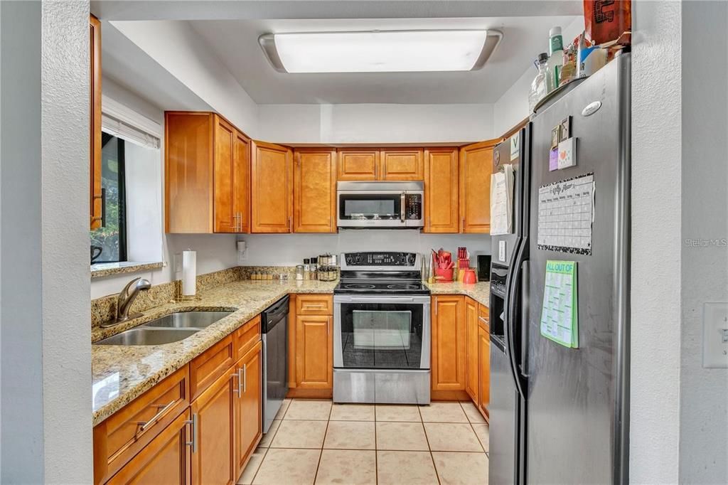 For Rent: $2,100 (2 beds, 2 baths, 1100 Square Feet)