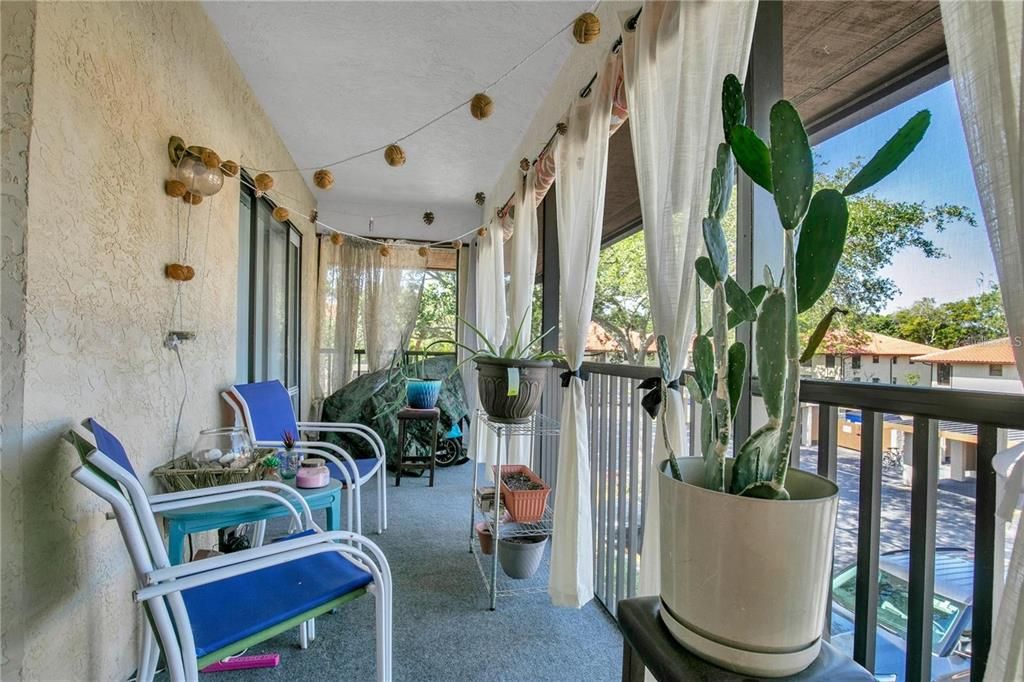 For Rent: $2,100 (2 beds, 2 baths, 1100 Square Feet)