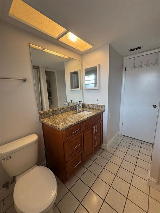 For Rent: $2,100 (2 beds, 2 baths, 1100 Square Feet)