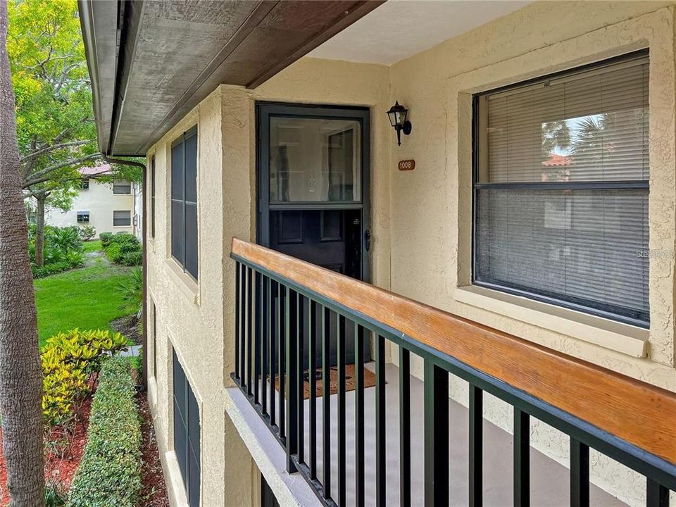 For Rent: $2,100 (2 beds, 2 baths, 1100 Square Feet)