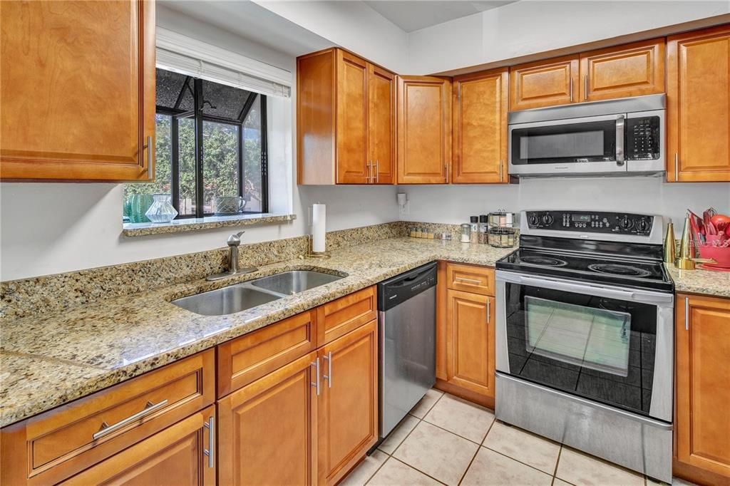 For Rent: $2,100 (2 beds, 2 baths, 1100 Square Feet)