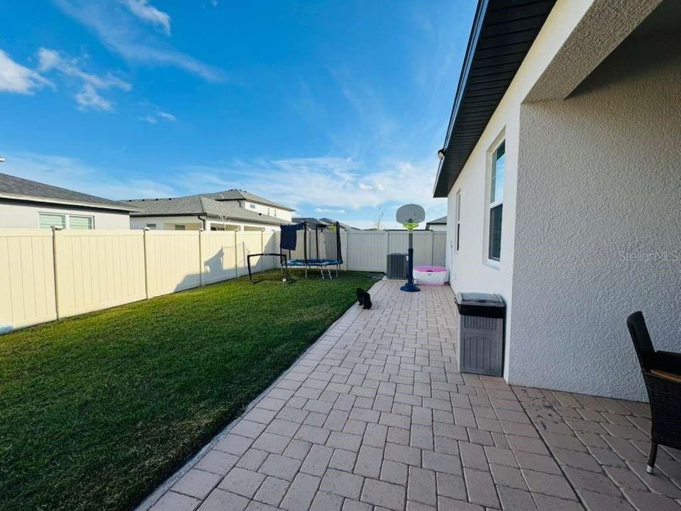 В аренду: $2,900 (4 спален, 2 ванн, 1888 Квадратных фут)